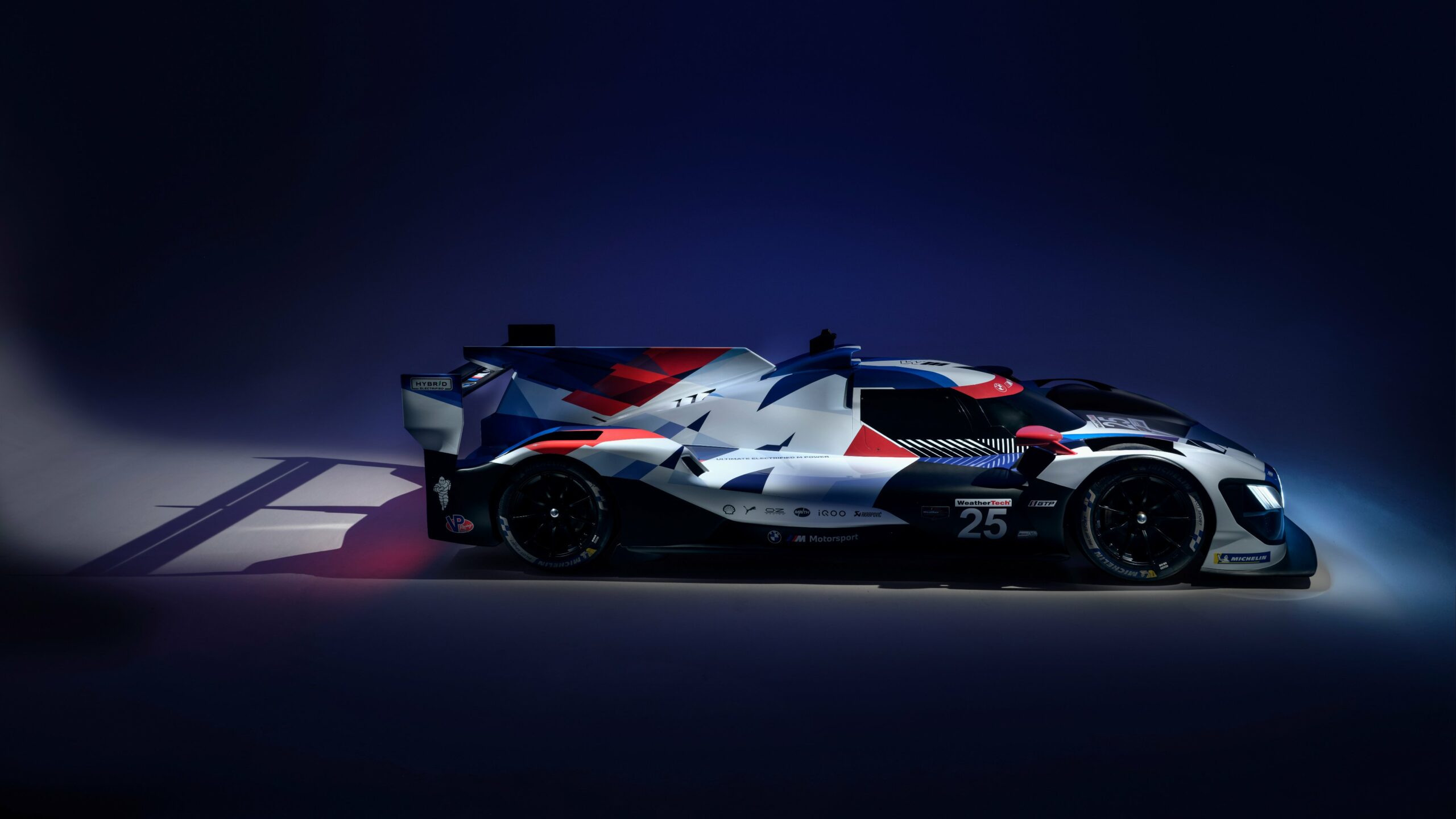 BMW M Hybrid V8 - Livery Reveal 2